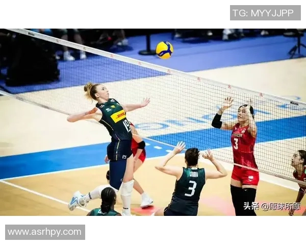 女排中国队迎战意大利队争夺四强席位全力以赴展现巅峰实力